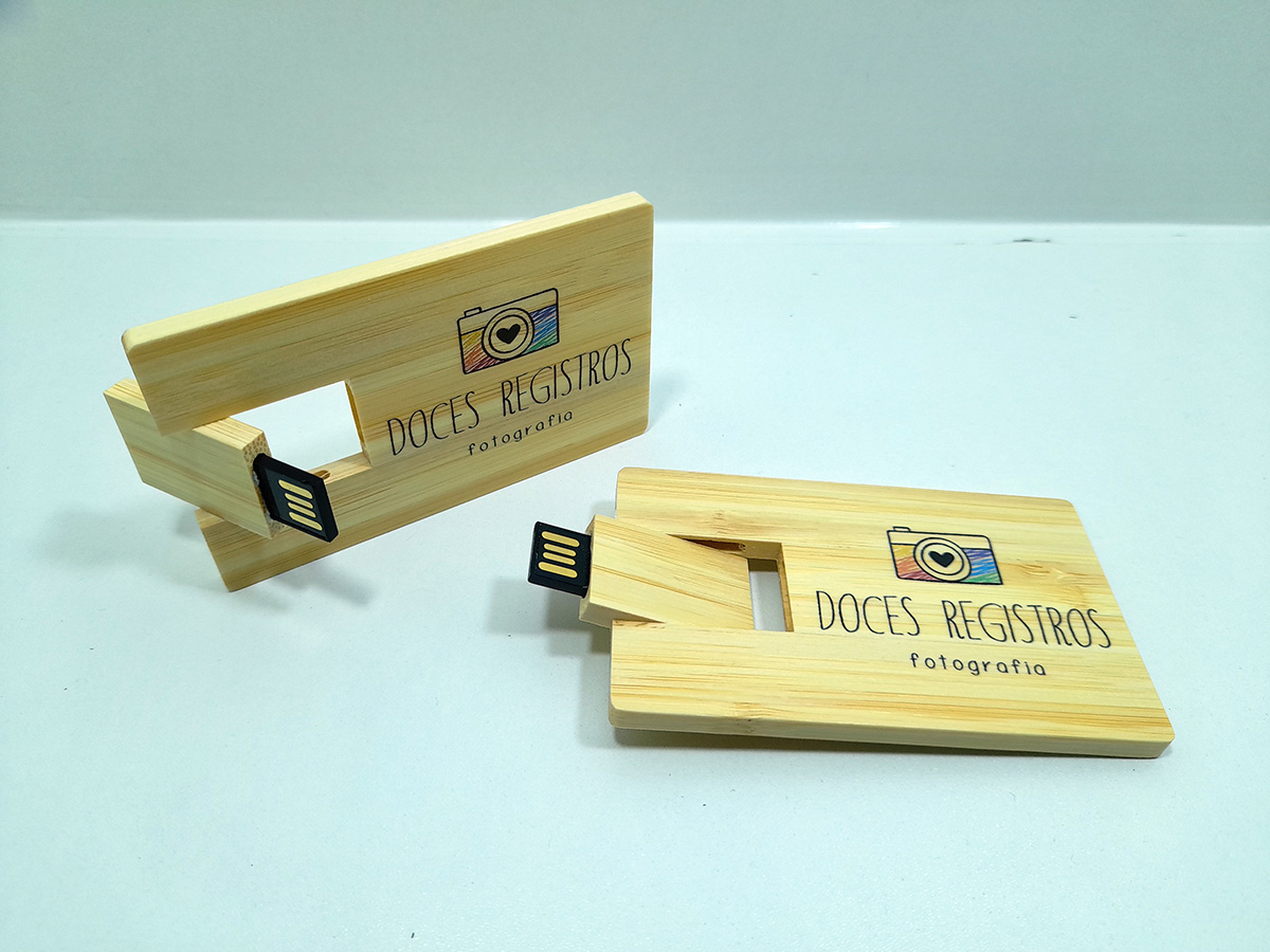 Pendrive Cartão de madeira Personalizado (bambu) - 4, 8, 16 e 32GB