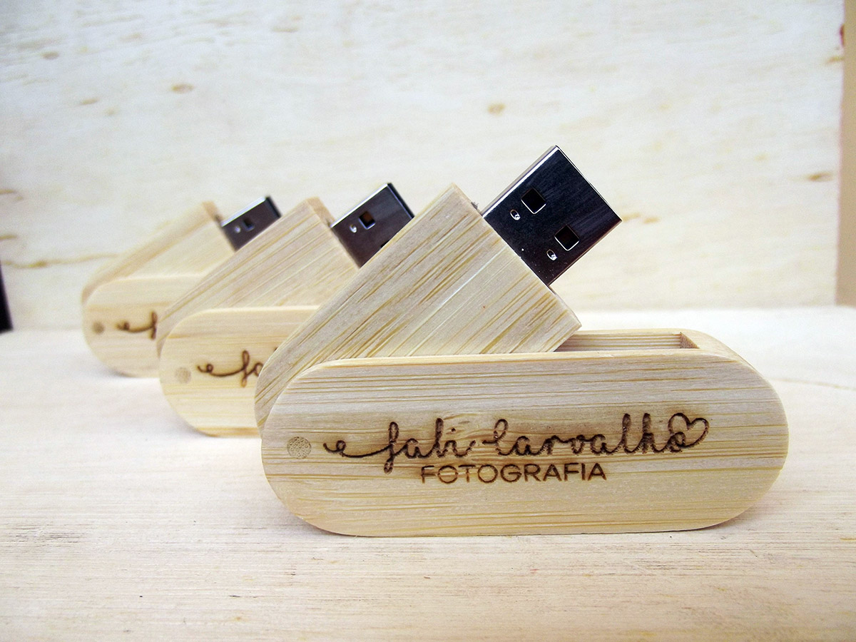 Pendrive de Madeira Personalizado Wood Style - Pendrive para Fotógrafos - 8, 16, 32GB e 64 GB