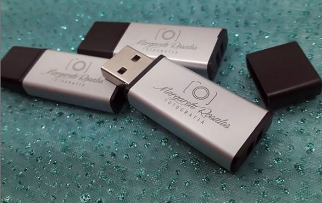 Pendrive Silver Metal - Pendrive para Fotógrafos - 8GB, 16GB, 32GB e 64GB