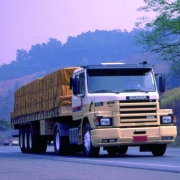 Capa de Para-Choque para Caminhão Scania T 113 Curta