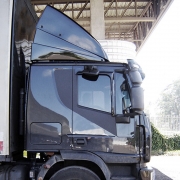 Defletor de Ar Parcial para Caminhão Iveco Eurocargo Cabine Leito Baixa