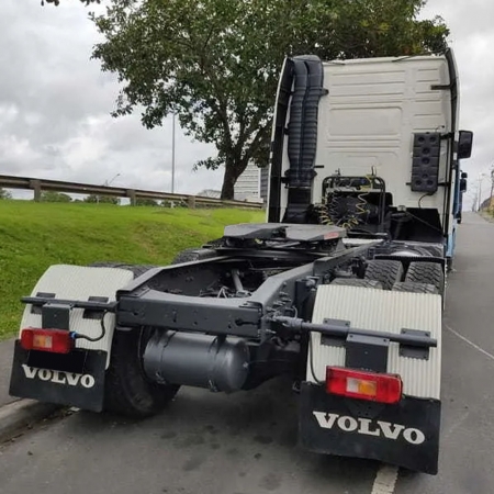 Par Apara-Barro Traseiro Cabine para Caminhão Volvo FH 63 X 45 CM