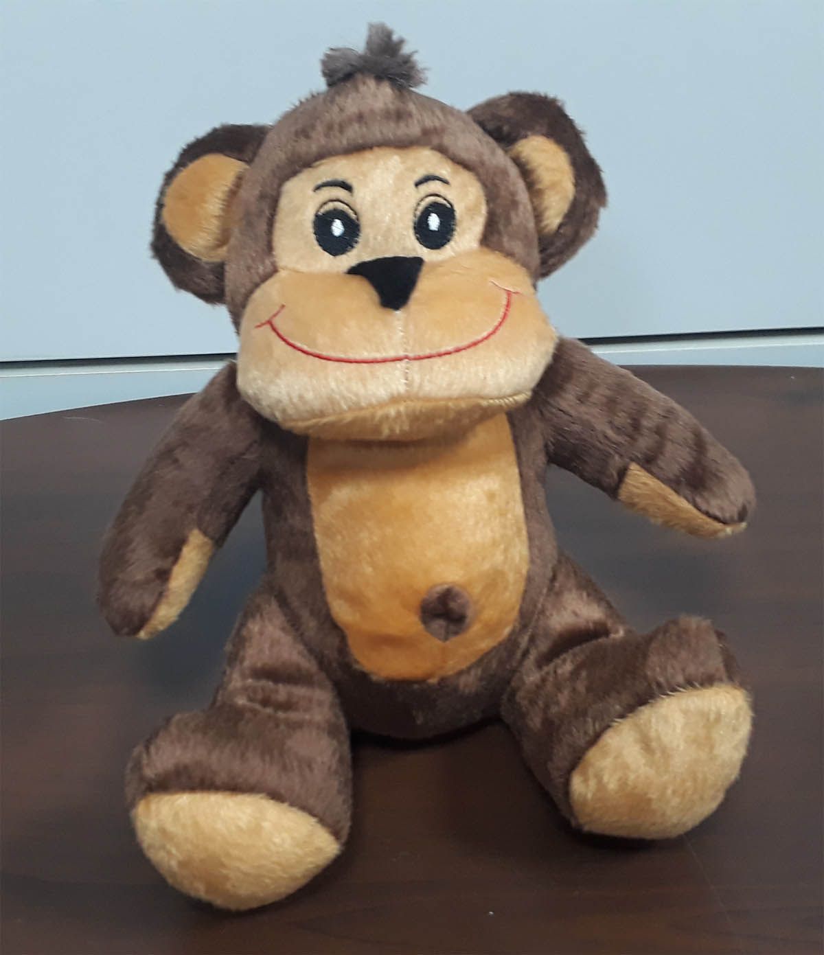 Macaco de Pelúcia Safari Selva Animal Macio 25cm de altura Nicho para Quarto Presente Criança Bebê Aniversário Neném Naninha Nana