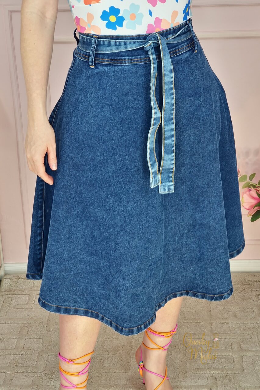 Saia feminina ampla jeans com faixa By Quesley