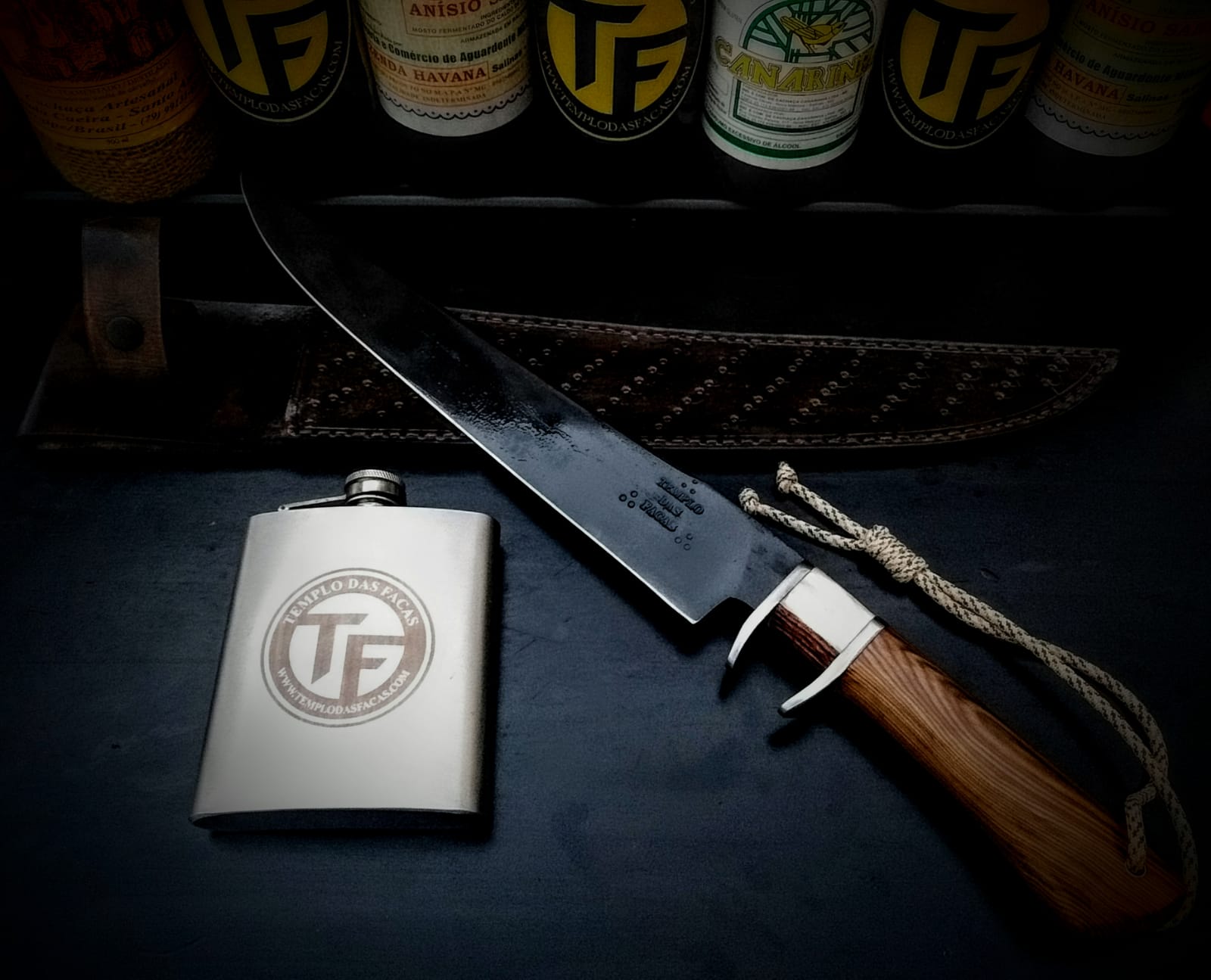 TF Kahethell faca artesanal full tang em aço negro 13 polegadas