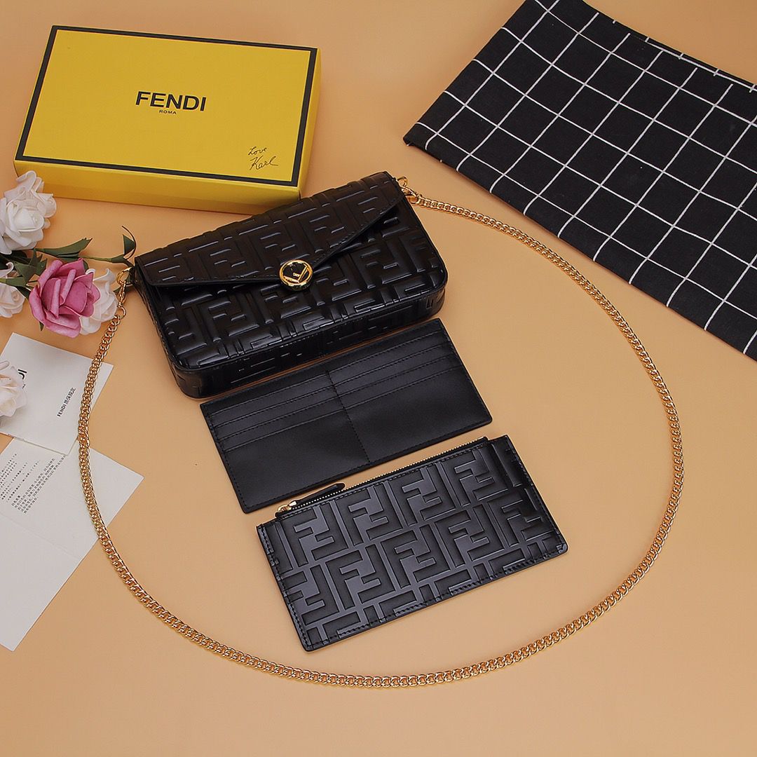 BOLSA FENDI WALLET ON CHAIN WITH POUCHES