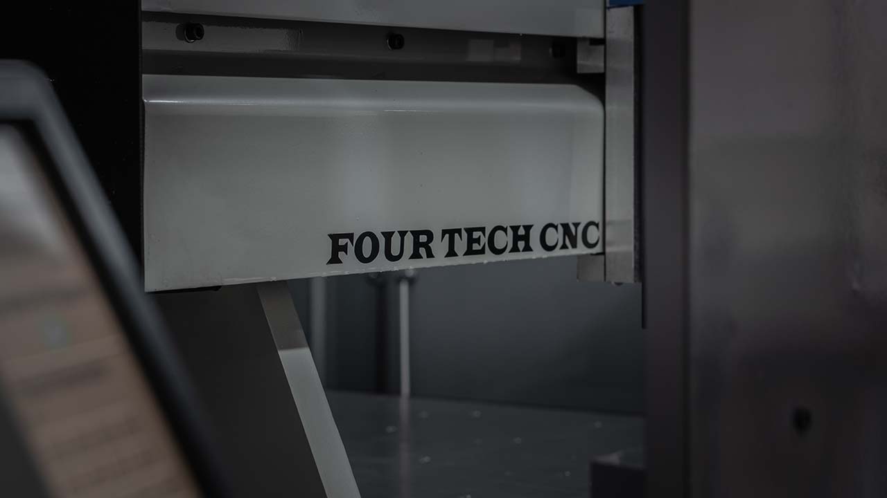 Máquina CNC - Fresadora - Thorus M8 - 4 Tech CNC