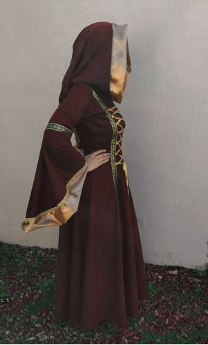 Vestido Medieval Rainha Suede Luxuoso Capuz longo