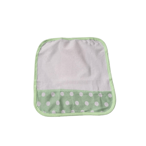 Kit Toalha de Boca Bebe 2 Peças Branco com Poá Verde Claro Conforto de Bebê