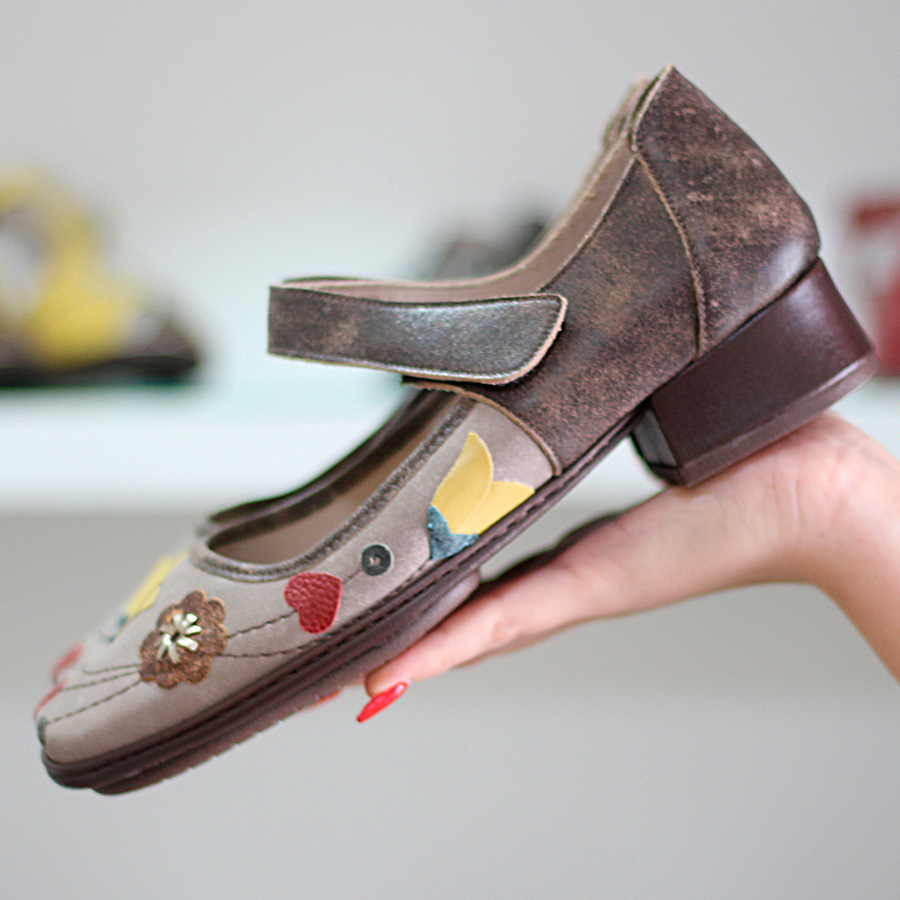 Sapato Feminino em Couro Estilo Retro Vintage Salto médio Bico Redondo FD0001