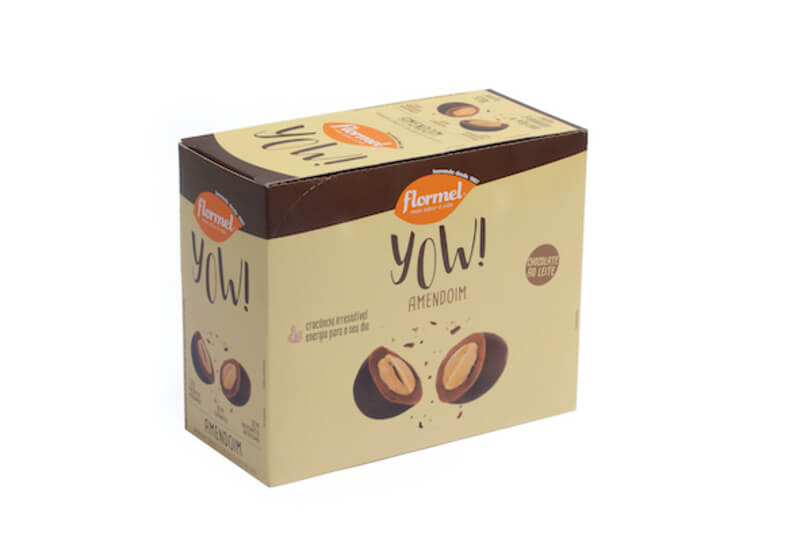 Drageado de chocolate ao leite yow sabor amendoim - Flormel - caixa com 08 un