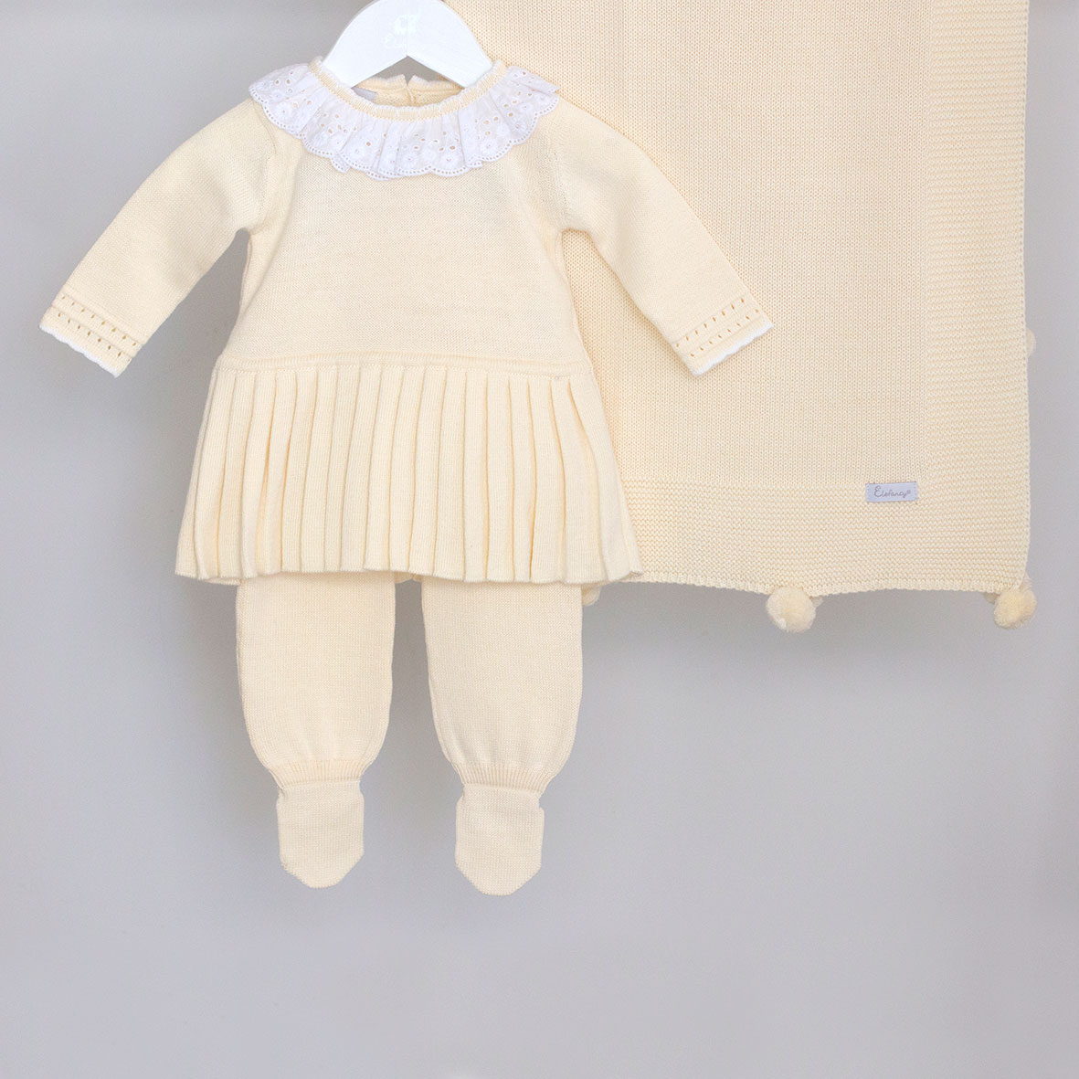 Saída Maternidade Vestido Renda Inglesa Amarelo  - Tricô