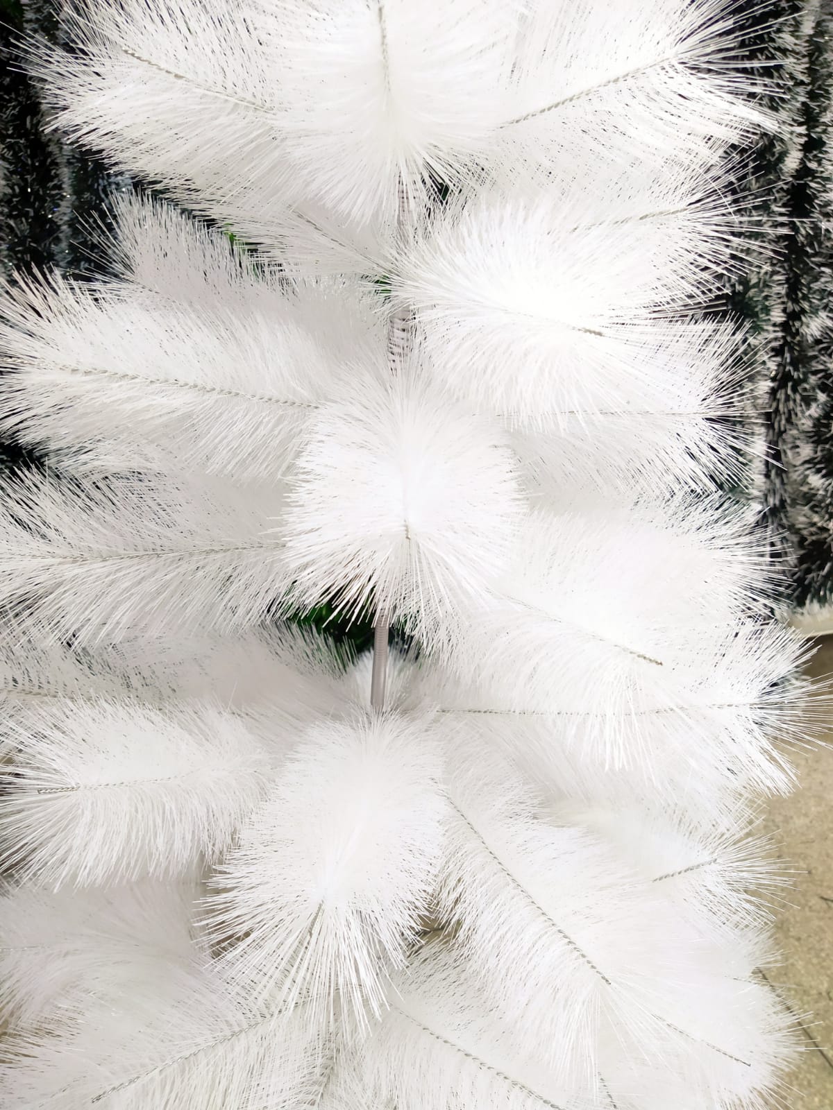 Árvore de Natal Pinheiro 90cm / 45 Galhos / Branca - Luxo