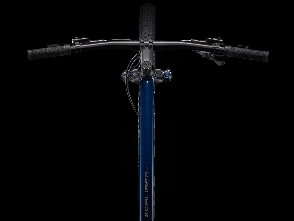 Bicicleta Trek X-caliber 7 na cor Mulsanne Blue/Anthracite