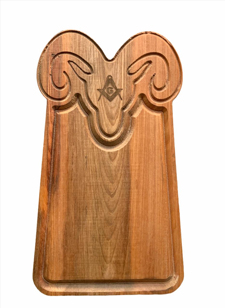 Tabua de Churrasco em madeira Bode Grande - 50 x 28 cm.