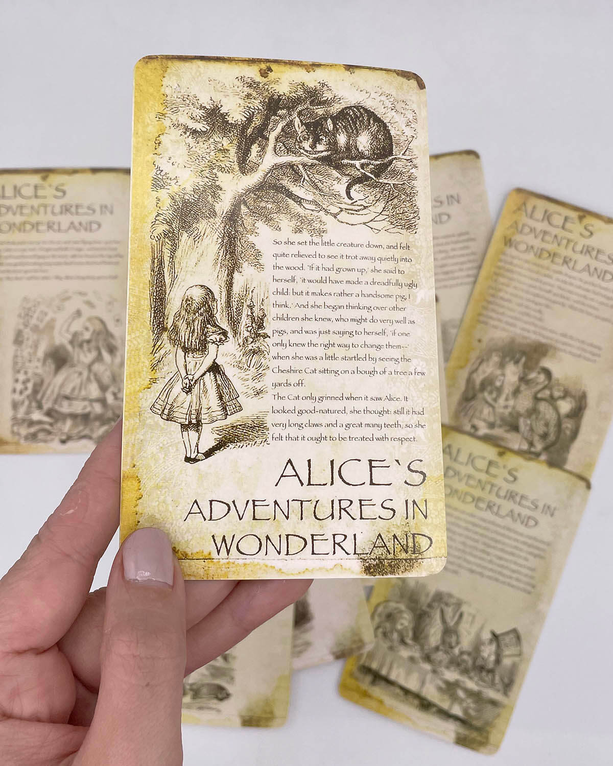 Postal - Alice In Wonderland