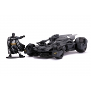 Miniatura Batmovel Liga da Justiça 2017 com Boneco Batman 1/32 Jada Toys