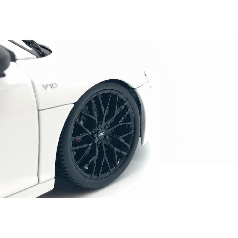 Miniatura Audi R8 V10 Plus Branco 2015 1/18 Maisto Exclusive