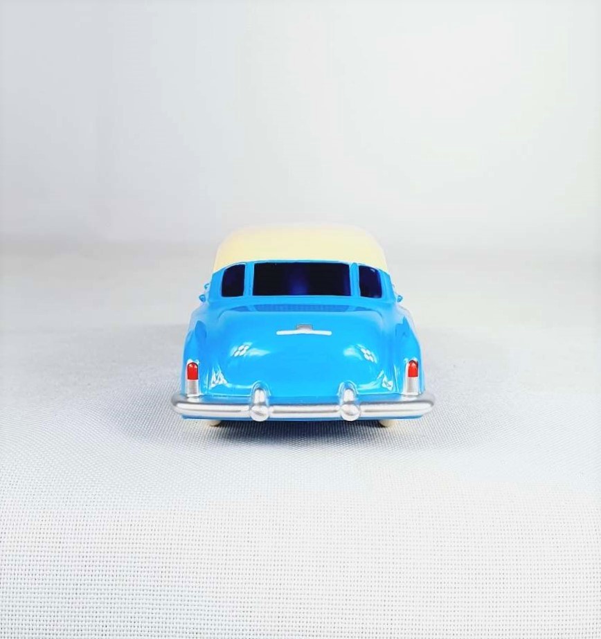 Miniatura Buick Roadmaster 1/43 Dinky Toys