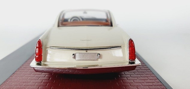 Miniatura Cadillac Starlight 1959 Coupe Pininfarina 1/43 Matrix