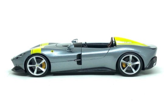 Miniatura Ferrari Monza SP-1 Race Play 1/18 Bburago