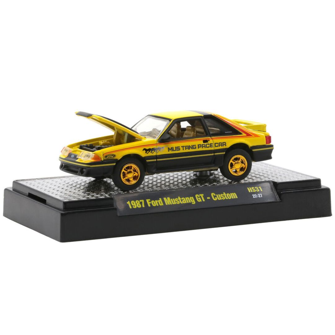 Miniatura Ford Mustang GT Custom 1987 CHASE 1/64 M2