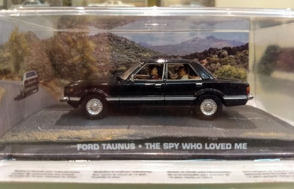 Miniatura Ford Taunus 1/43 IXO -  007 James Bond  O espião que me amava