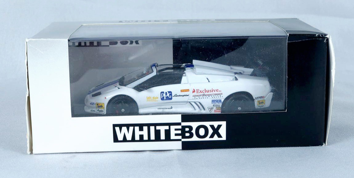 Miniatura Lamborghini Diablo VT 1/43 Whitebox