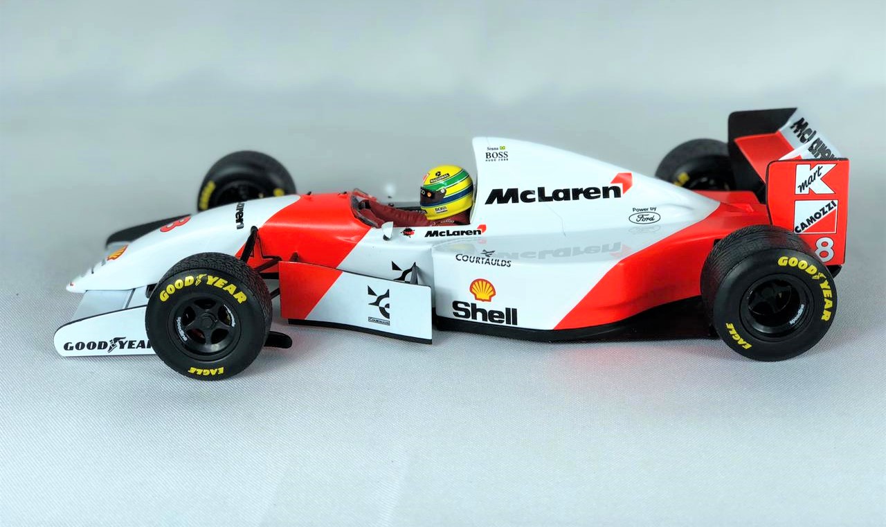 Miniatura McLaren Ford MP4/8 Ayrton Senna Winner European GP 1993 1/18 Minichamps