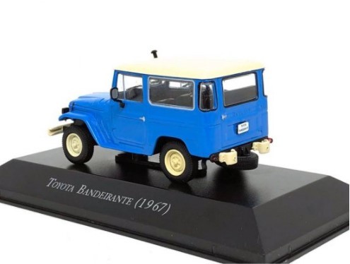 Miniatura Toyota Bandeirante 1967 1/43 Ixo