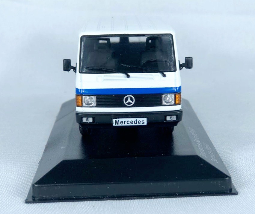 Miniatura Van Mercedes Benz Serviço 1/43 Whitebox