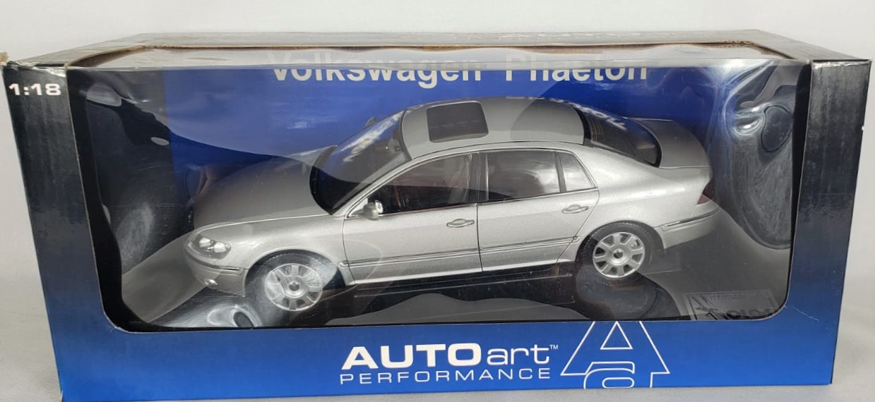 Miniatura VW Phaeton 1/18 Auto Art