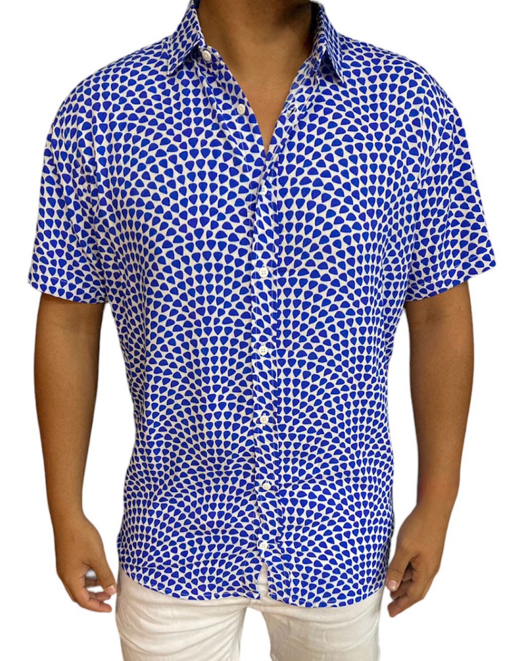 Camisa de Botão Branco com Detalhes em Azul