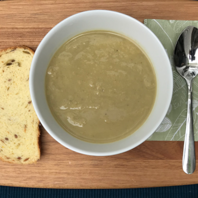 Sopa de banana com gengibre e curry  - Prático e Natural