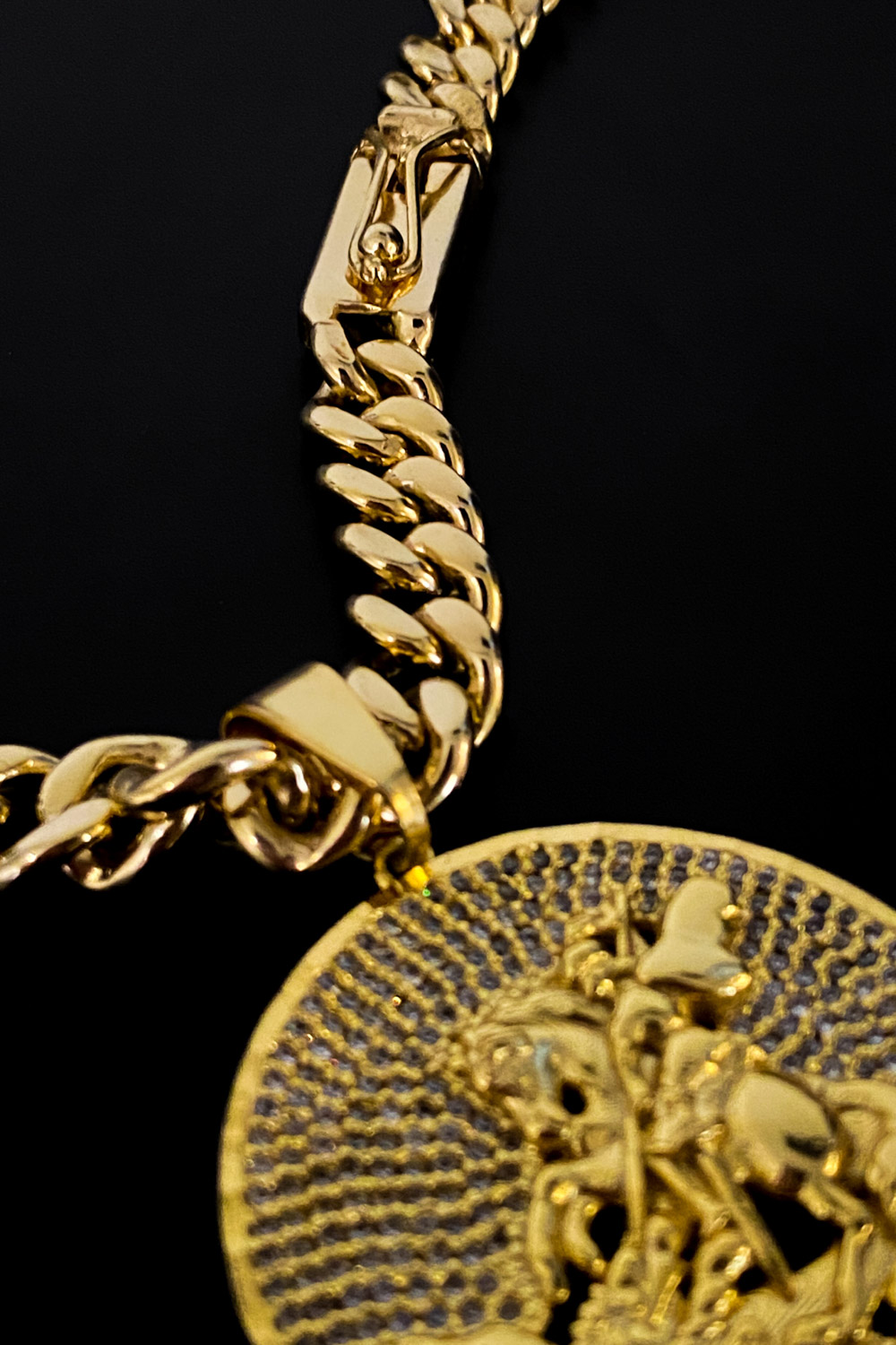 Corrente Grumet 10mm Com Medalha São Jorge Cravejado  Banhados A Ouro 18k