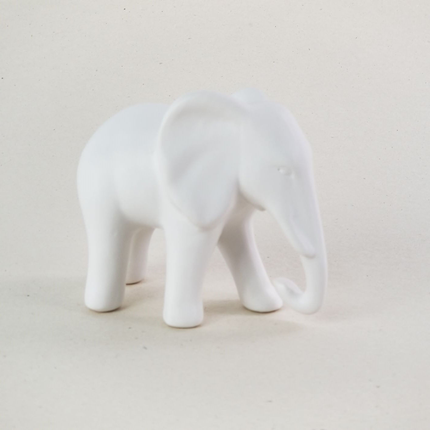Elefante Decorativo de Cerâmica - Objeto Escultura Branca