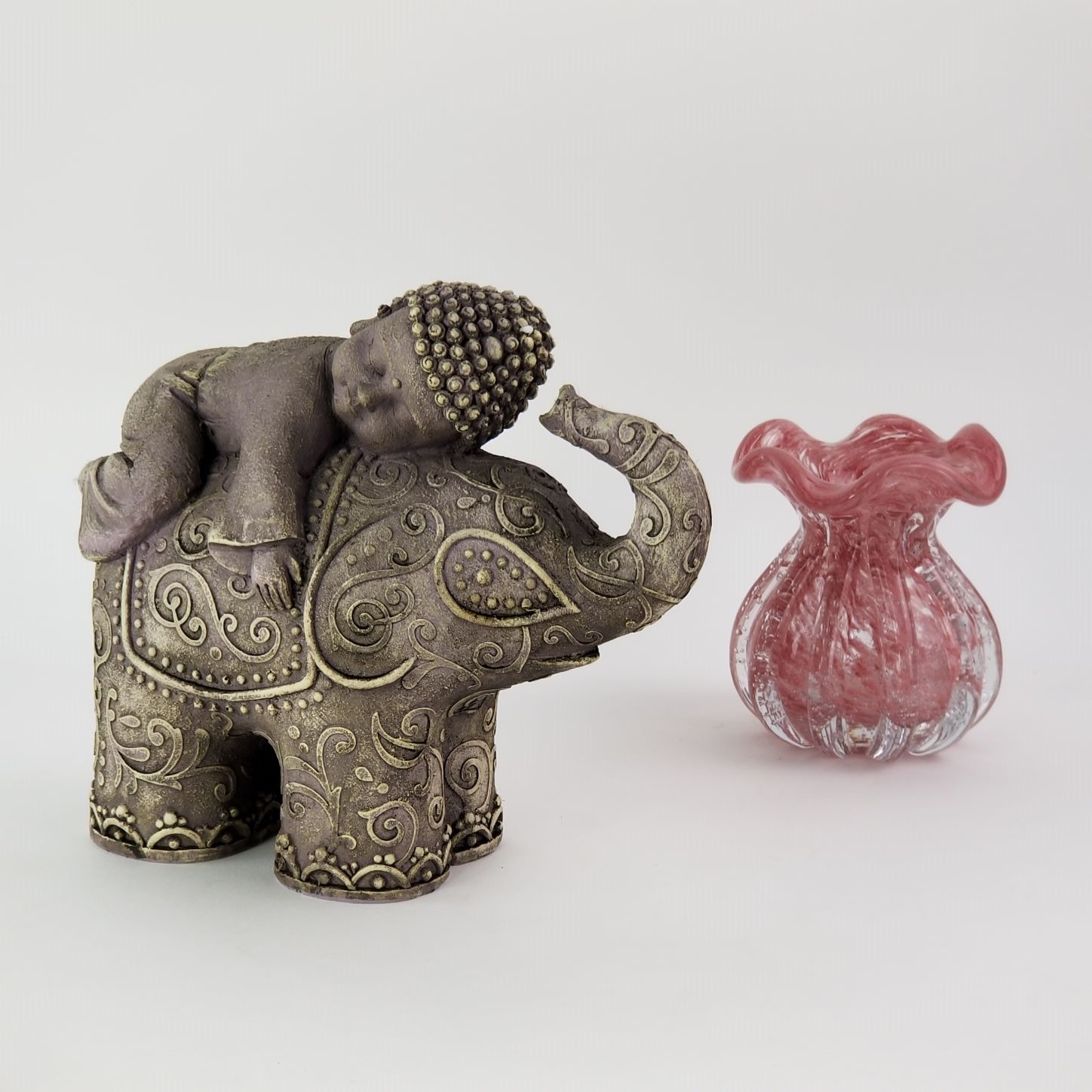 Escultura Decorativa Elefante Gordinho Buda Pequeno Dormindo