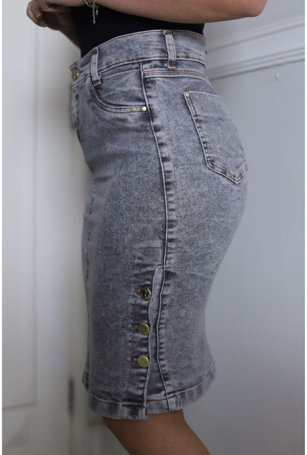 Saia  Jeans Feminina Cintura Alta Cinza Escuro - ModaStore | Moda Feminina