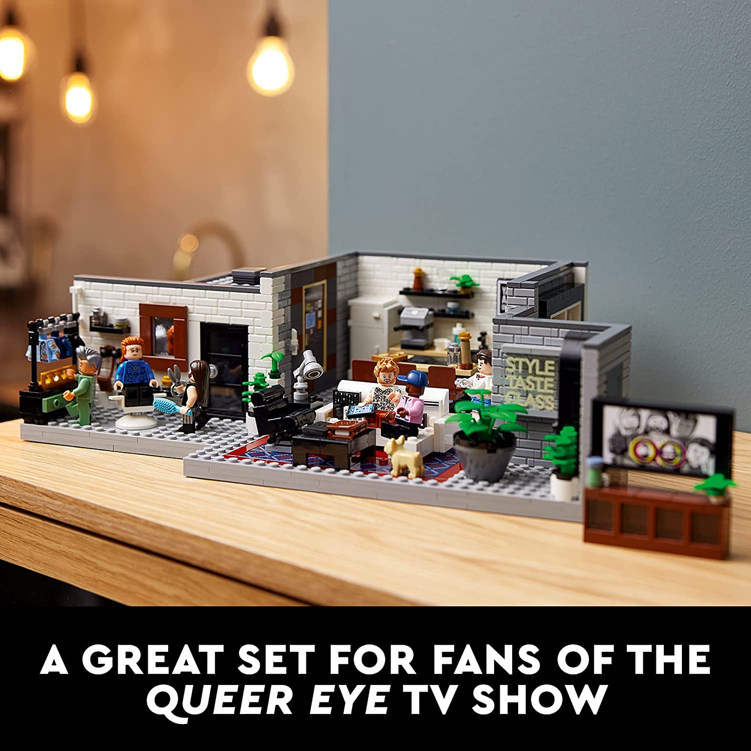 LEGO Creator Expert - Queer Eye  O Loft dos Fab Five 10291