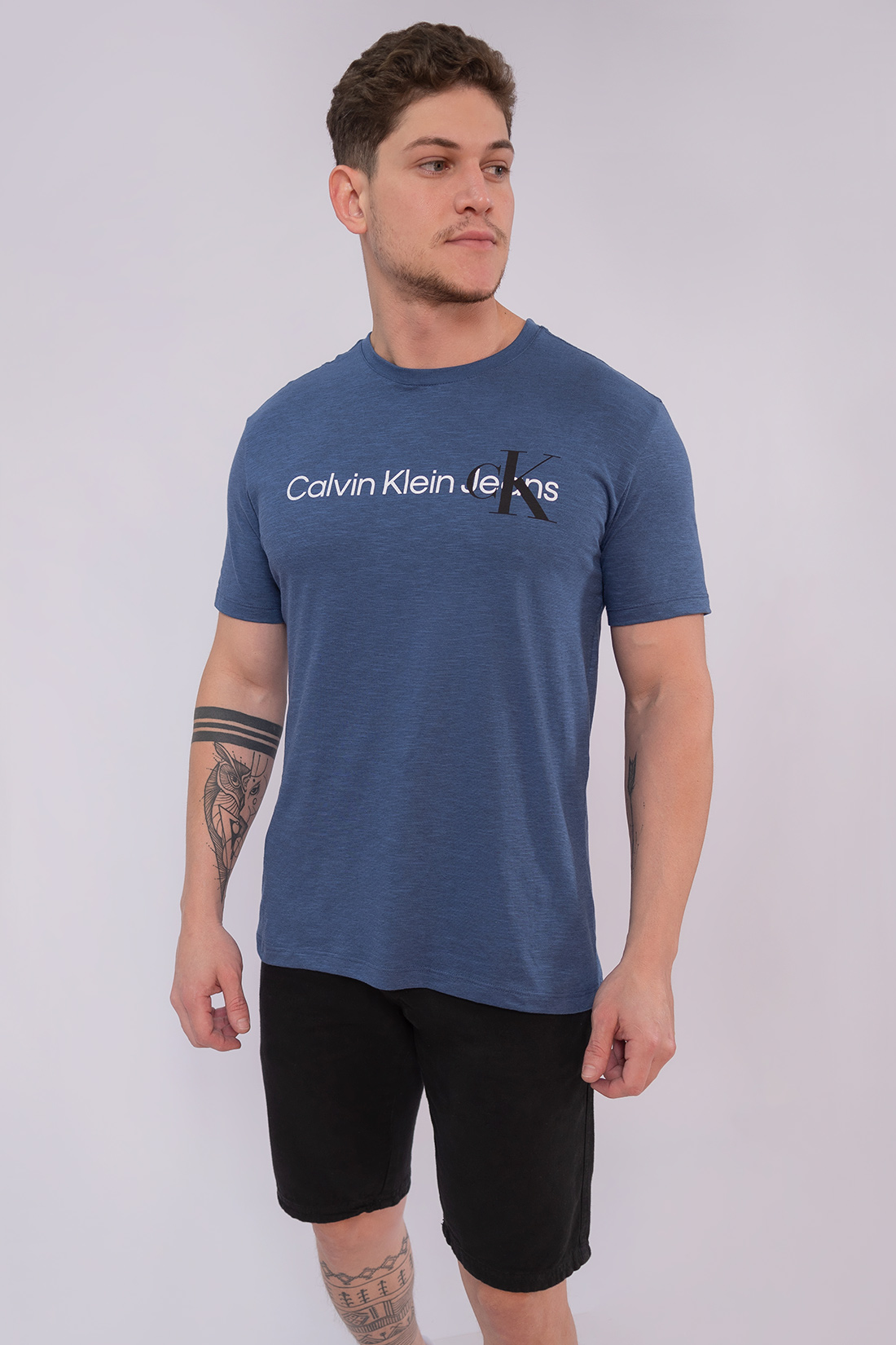 Camiseta Mc Calvin Klein Jeans Logo Ck