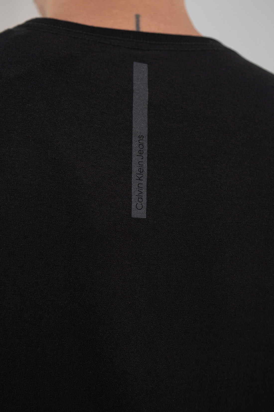 Camiseta Ml Calvin Klein Jeans Linha