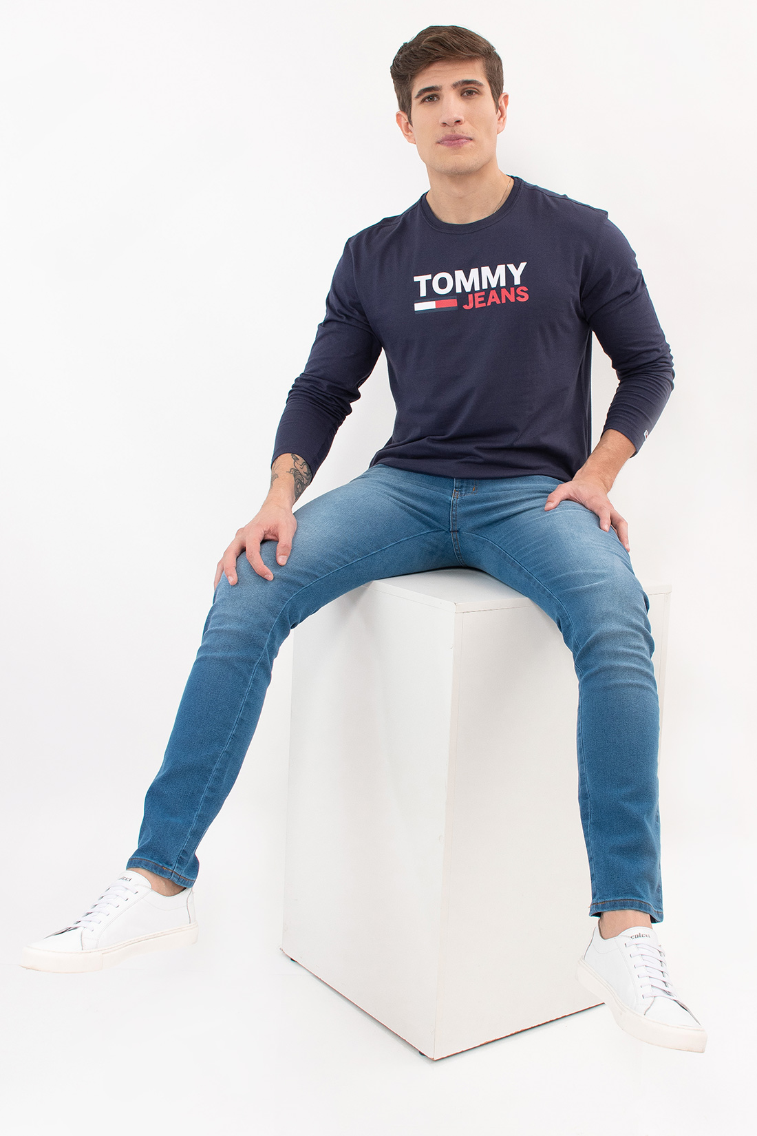 Camiseta Ml Tommy Hilfiger Logo Frontal