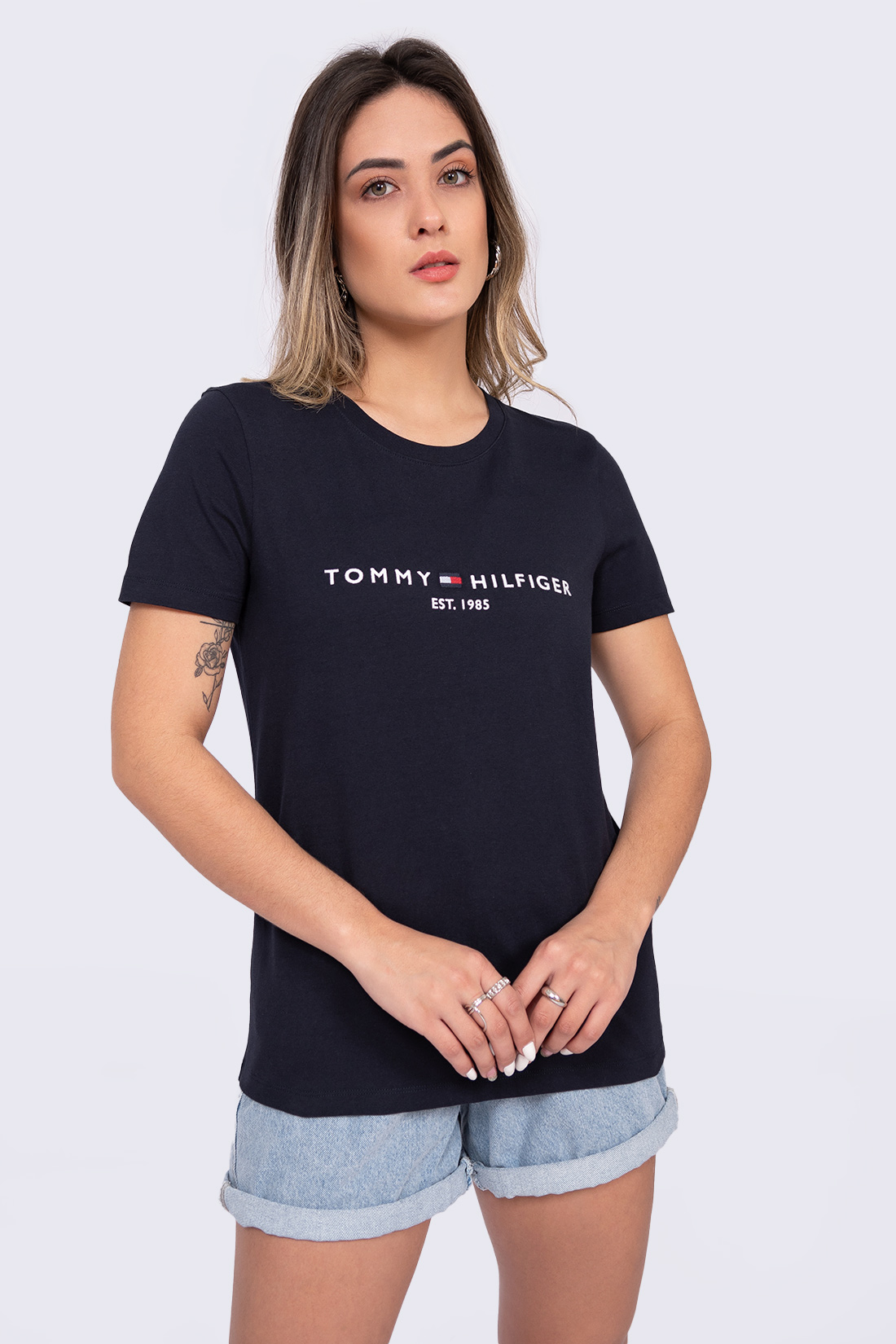 T Shirt Tommy Hilfiger Logo Frontal Bordado