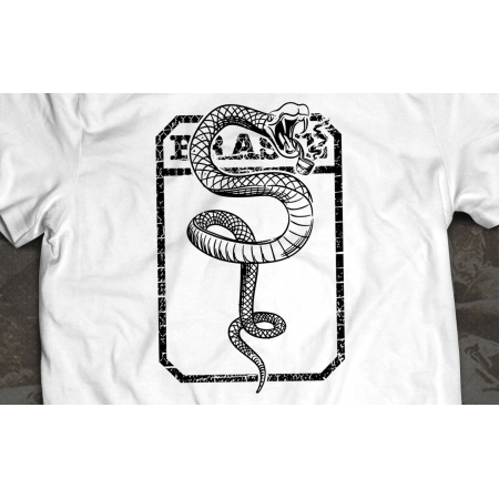 Camiseta Cobra Fumante - Branca - Estampa Frontal