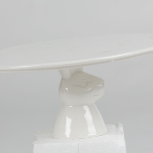 Boleira Cerâmica com Base de Coelho Branco Em Pé 30X30X8,5 cm