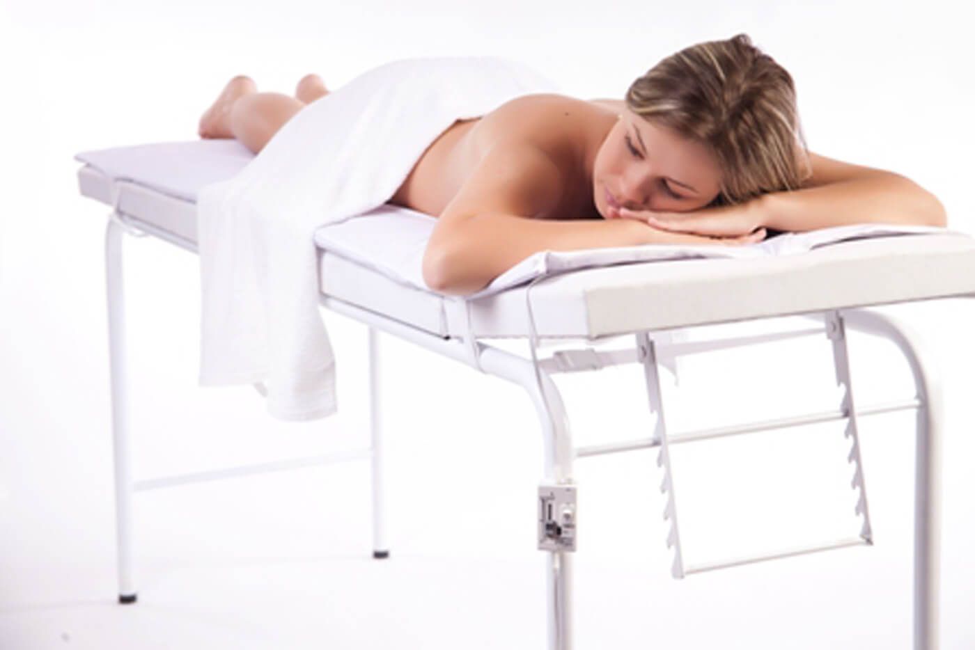 Colchonete Térmico Massagem en Napa Branco 1,80 x 0,60m 220 volts - Conforto e Terapia