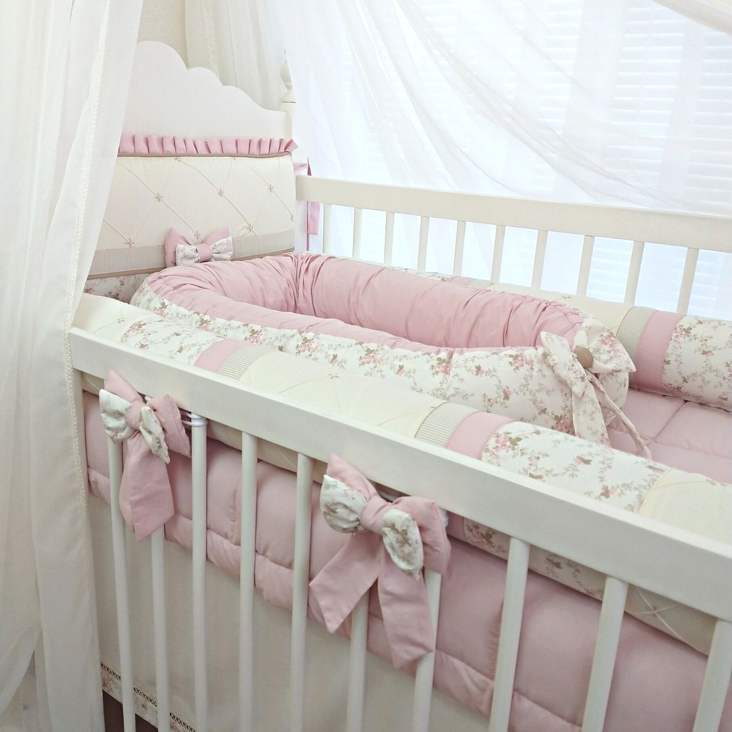 Ninho de bebê redutor de berço com almofada personalizado princesa luxo floral e rosé