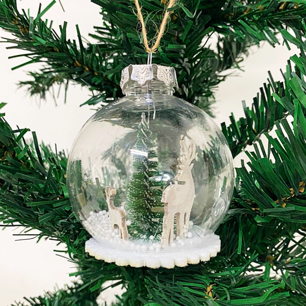 Bola de Natal transparente com enfeites 8 cm
