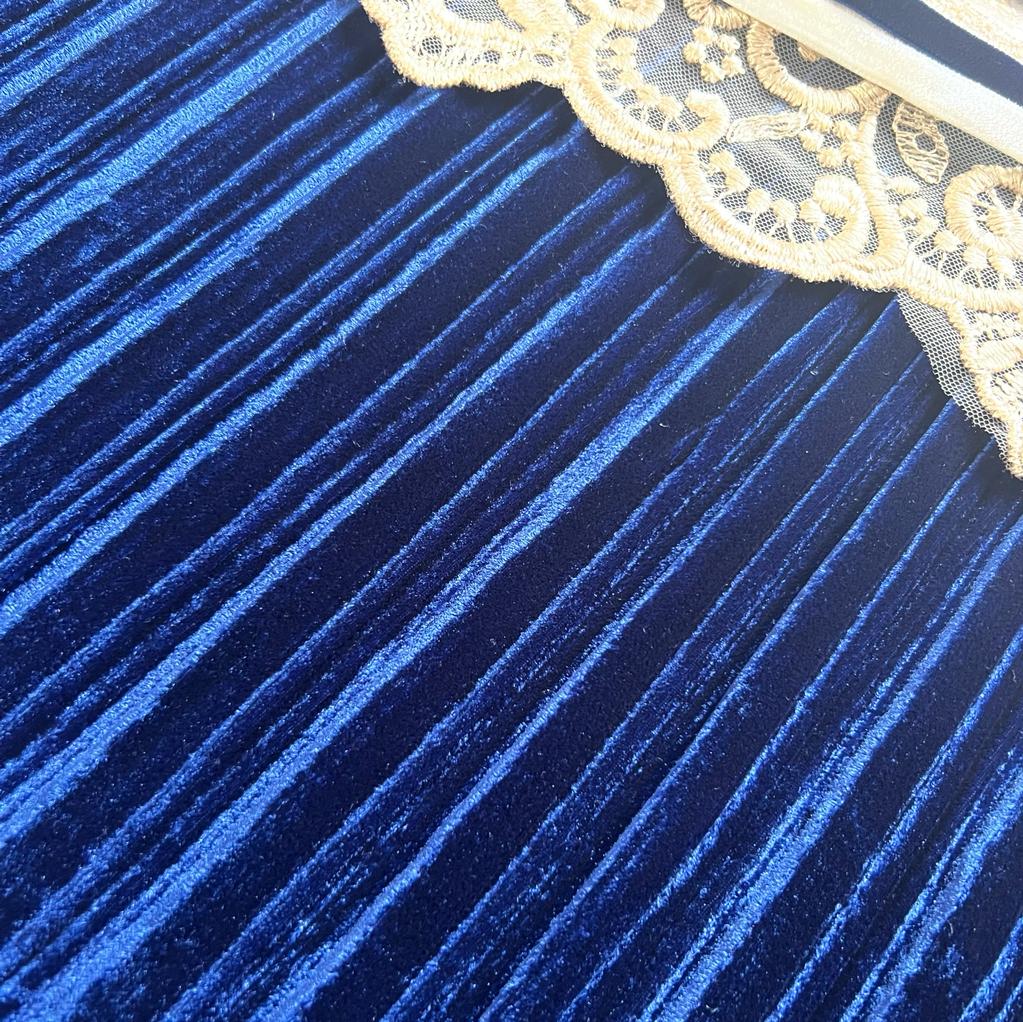 Combo de tecidos para vestido de prenda azul real