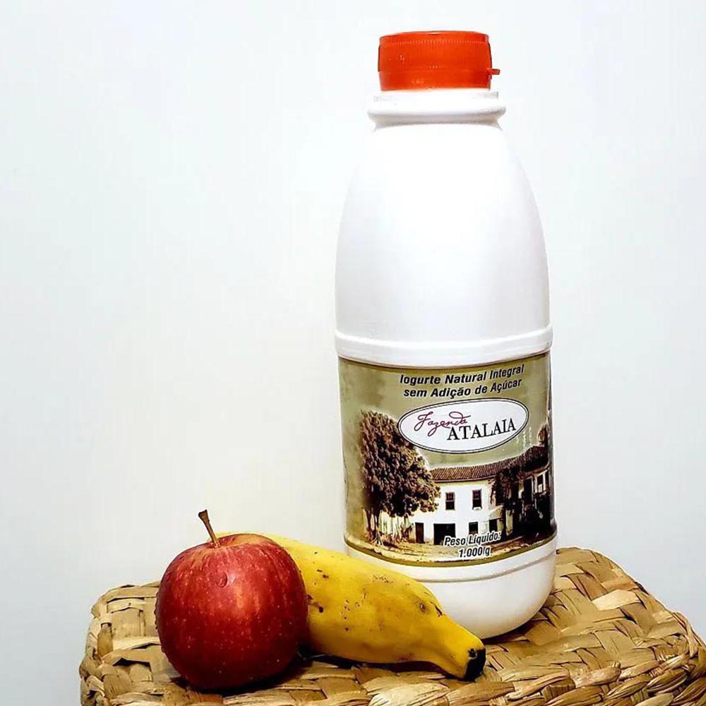Iogurte Natural Integral sabor Morango